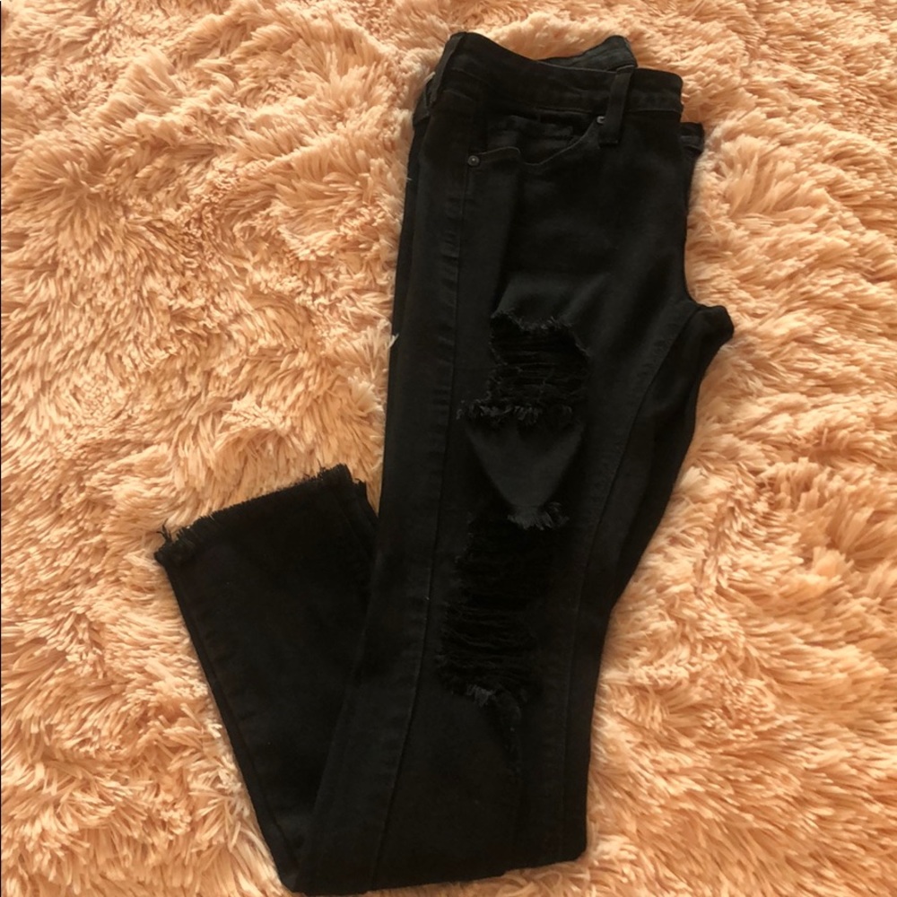 Ripped black skinny jeans